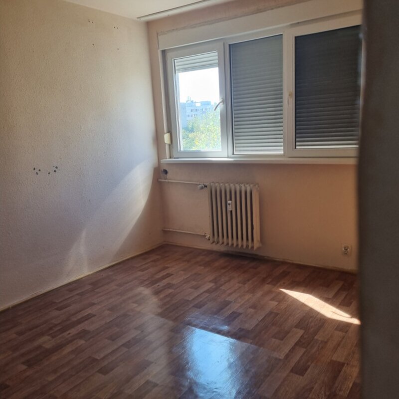 Drumul Taberei, Valea Calugareasca, vanzare apartament 3 camere.